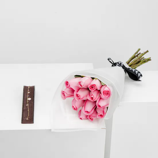 L'azurde Hands Bracelet | Revival Roses