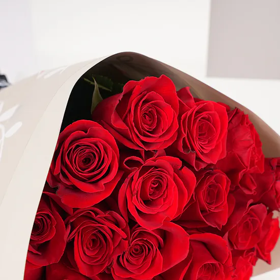 Hanoverian Pecan Chocolate Box | Roses Romantic
