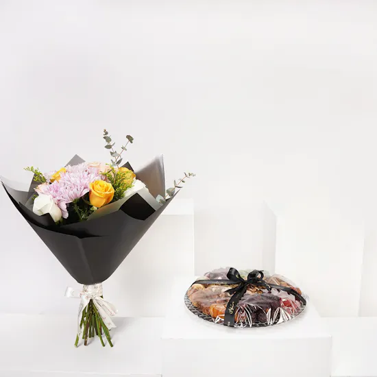 Sinwan Dried Fruits & Nuts Date Platter | Roses
