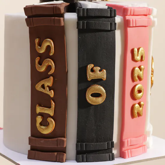 Floward Graduation Day Cake