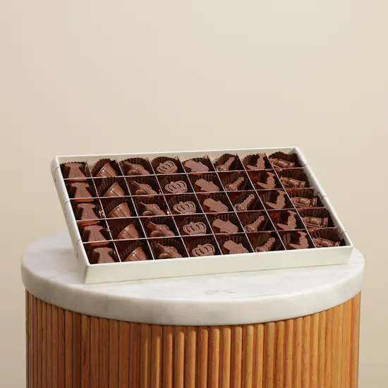 Floward Omani Taste Chocolates Box