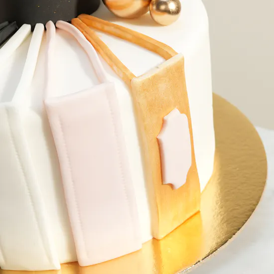 Floward Graduation Chocolate Chip Cake