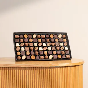 Läderach Praline Assorted Extra Large Chocolate Box
