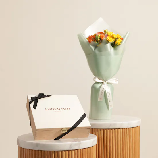 Läderach Praline Chocolates Wooden Box | Sweet Flowers
