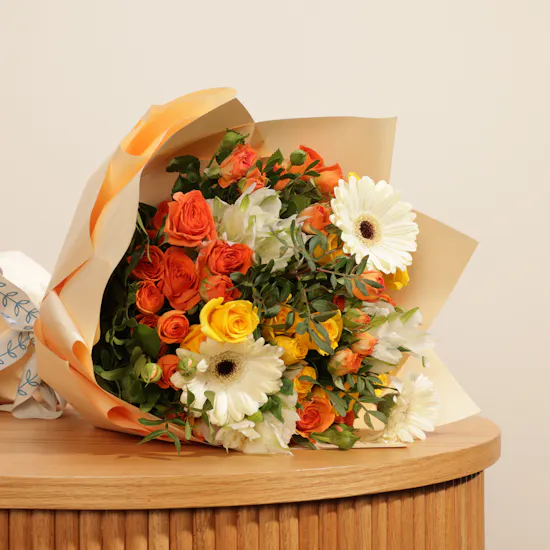 Floward Caramel Biscuit Cake | Bright Flowers