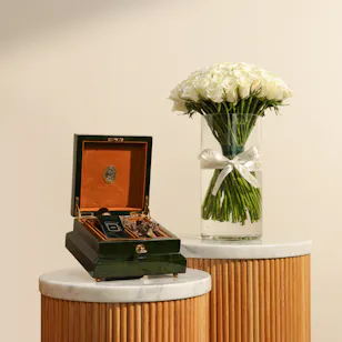 Saad Bashammakh Perfume and Bakhoor Gift Box | Stunning Flowers Vase