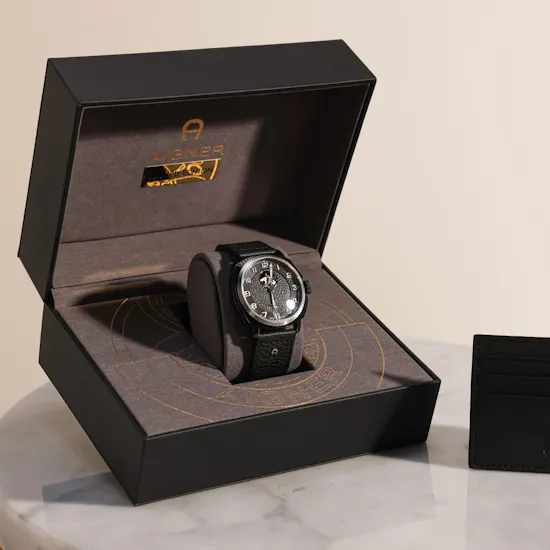 Aigner Cavallo Limited Edition Watch with Card Holder