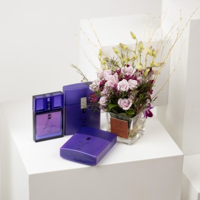 مجموعة هدايا ساكرفايس لها من أجمل | الزهور البنفسجية