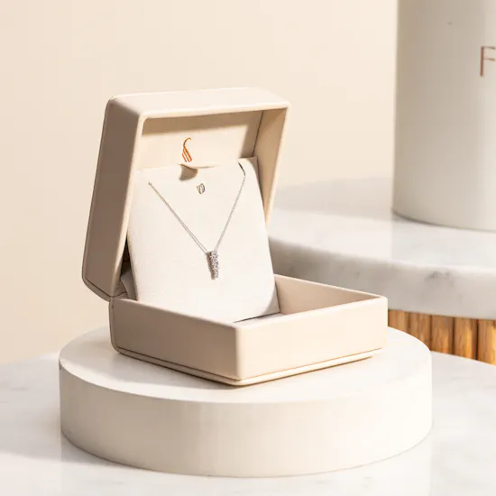Siran by Iram Elegant White Gold Diamond Pendant | Elegant Red Roses Box