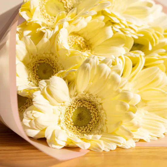 Moonlight Glow Flowers Bouquet