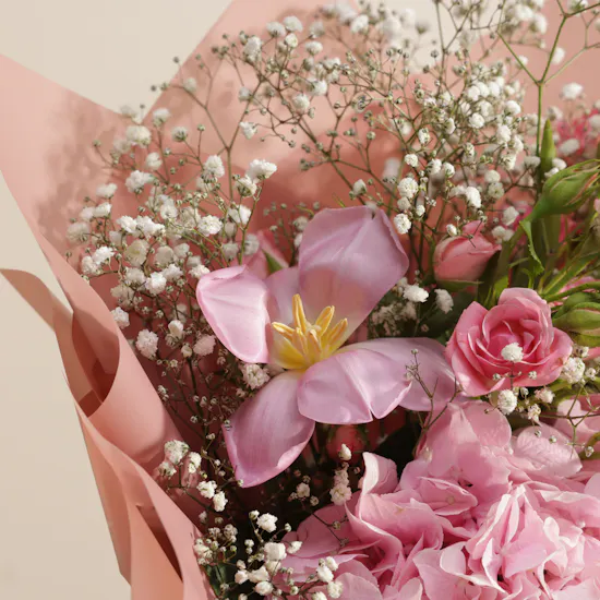 Petal Elegance Flower Bouquet
