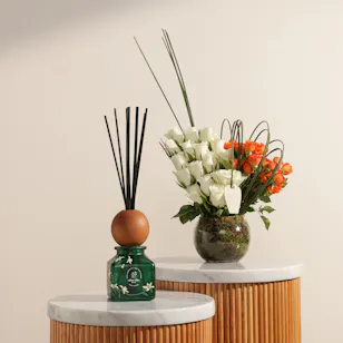 Zahi Diffuser | Astounding Flowers Zahi Diffuser | Astounding Flowers