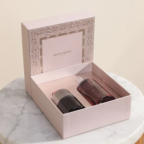 مجموعة هدايا عطر ديليشس روبارب آند روز من مولتون براون